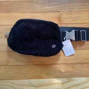 Lululemon Wear Everywear Belt bag